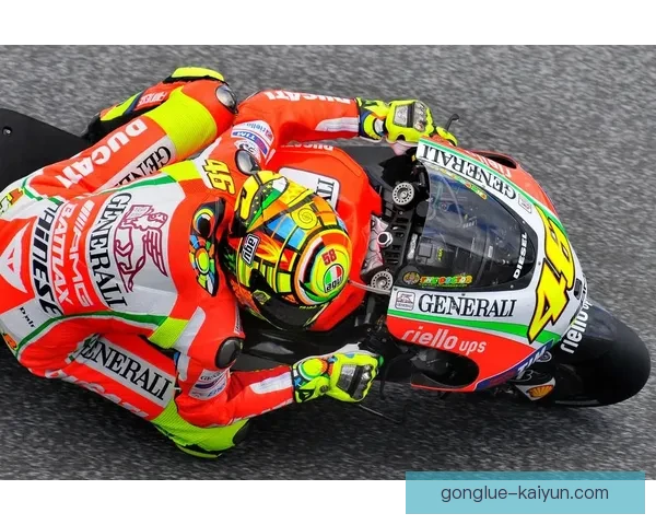 瓦伦蒂诺再创辉煌，MotoGP赛季激战引发全球关注